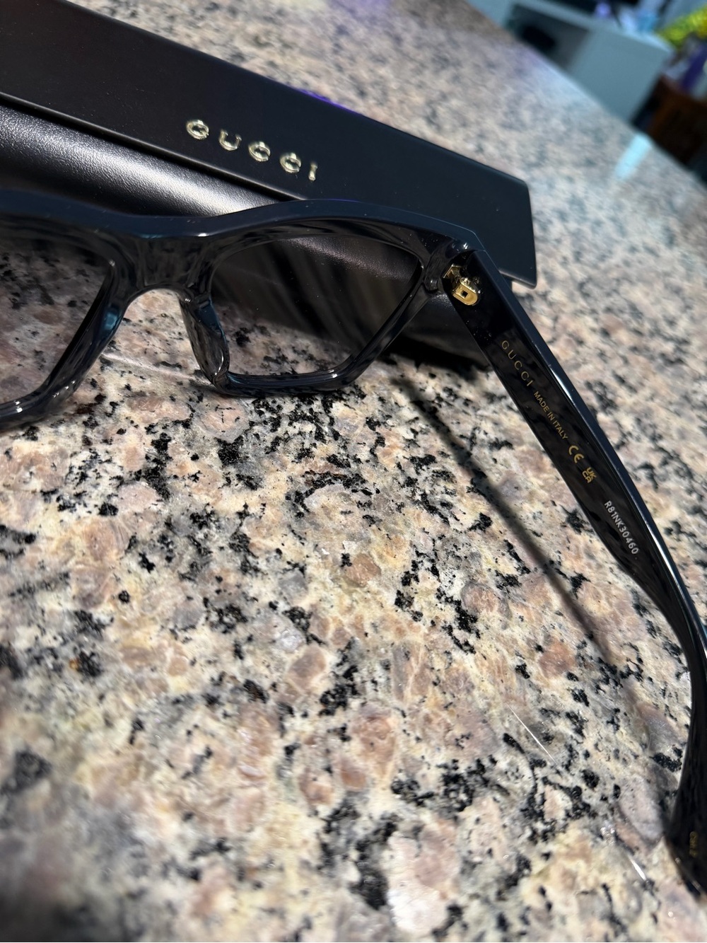 Gucci Sunglasses - Picture 7 of 14